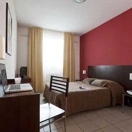 Comfort La 3*