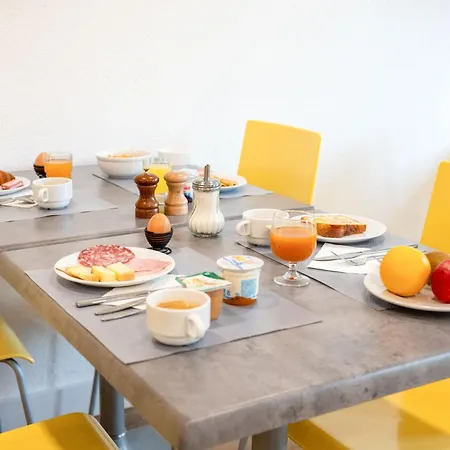 Hotel Zenitude Hôtel-résidences La 3*